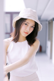 隔壁人妻偷人BD中字